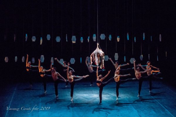 Butterfly colori proibiti. Luned&igrave; 16 dicembre spettacolo di danza al Metropolitan