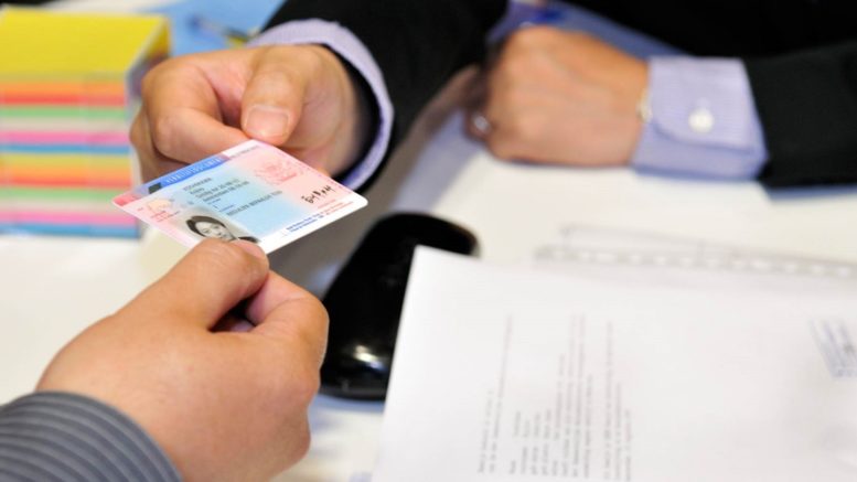 Bezzini: Il Comune ha sempre gestito le richieste di asilo secondo la legge vigente