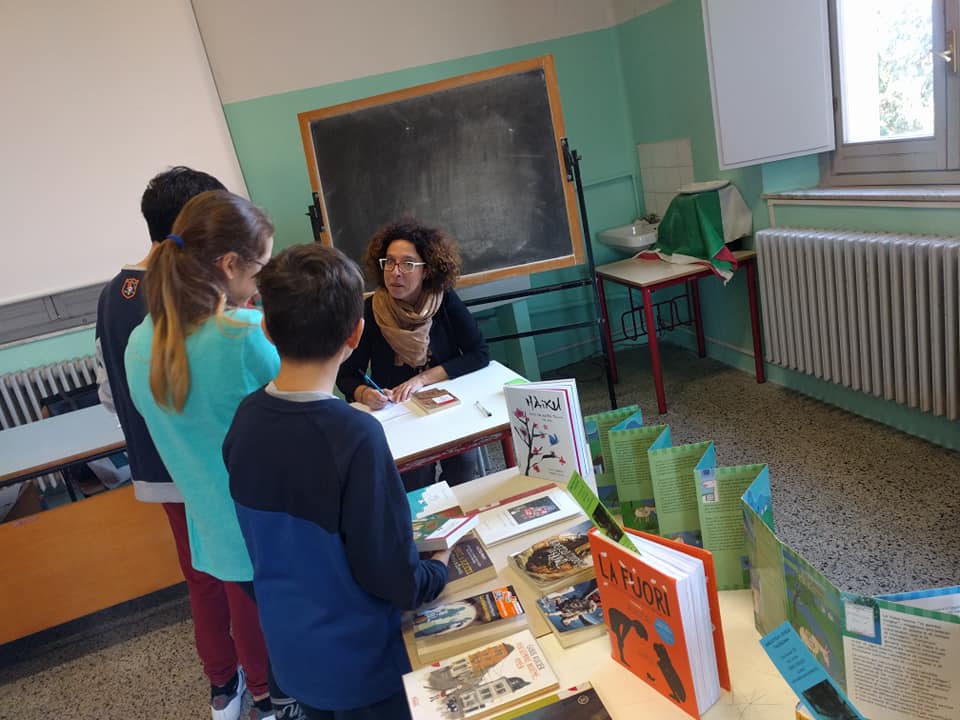 ALLA SCUOLA MEDIA �GUARDI� TORNA IL PRESTALIBRO, IL SERVIZIO DELLA BIBLIOTECA DEDICATO AGLI STUDENTI  