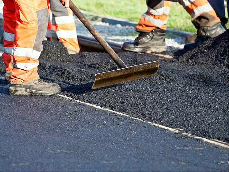 Piano asfaltature, al via il primo stralcio di lavori