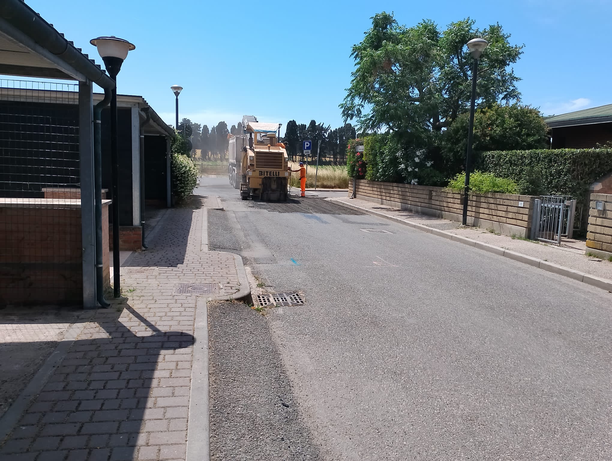 Populonia Stazione, appena concluso l\'intervento sul manto stradale