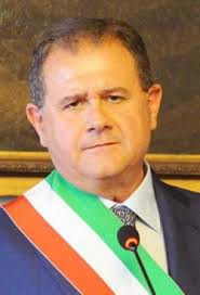 Agevolazioni e sgravi per i lavoratori in difficoltà: il sindaco Giuliani risponde alla lettera aperta di 4 associazioni