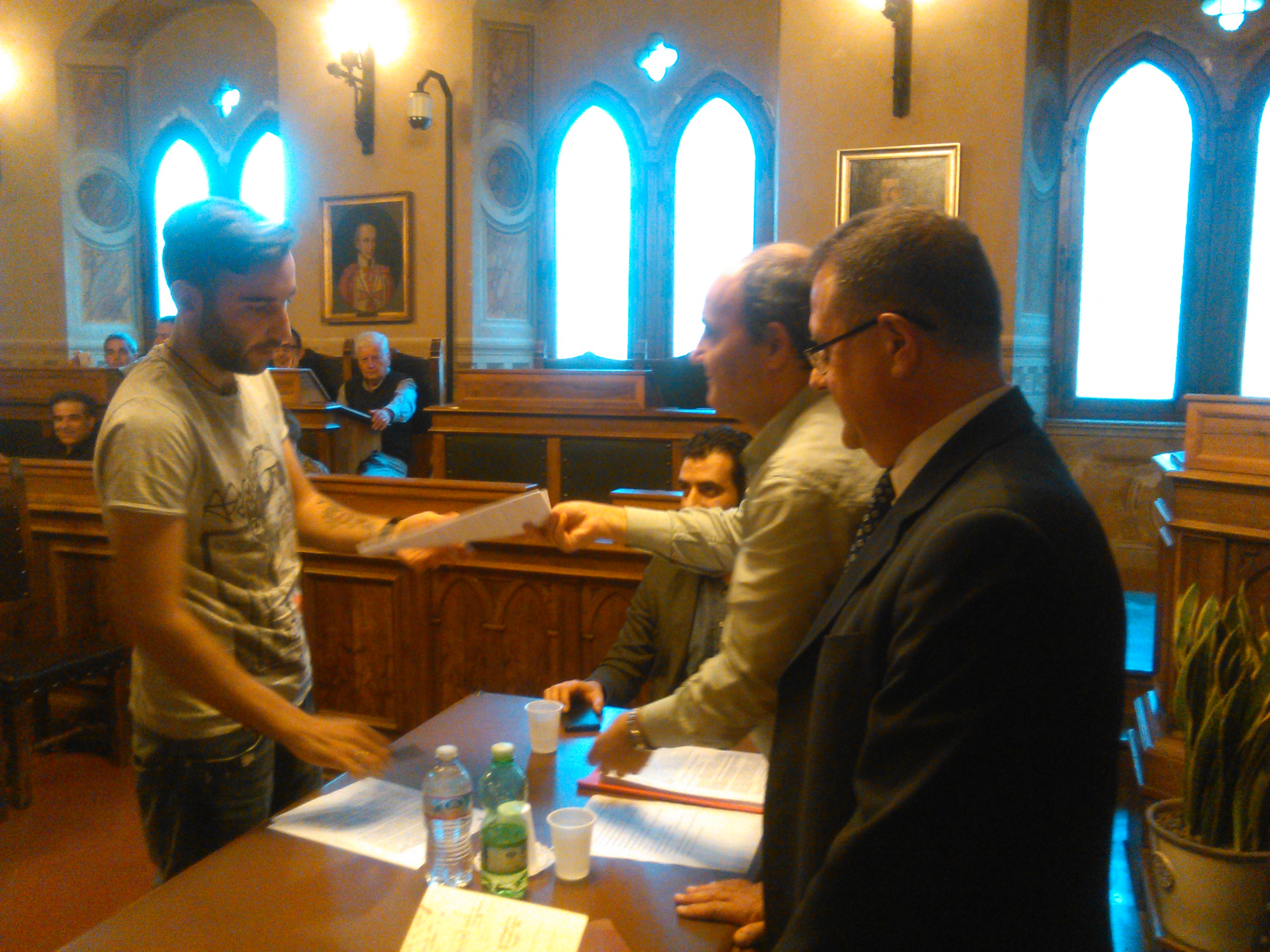 Consegnate le aree verdi in adozione a cittadini e ad associazioni Al via le attivit&agrave;