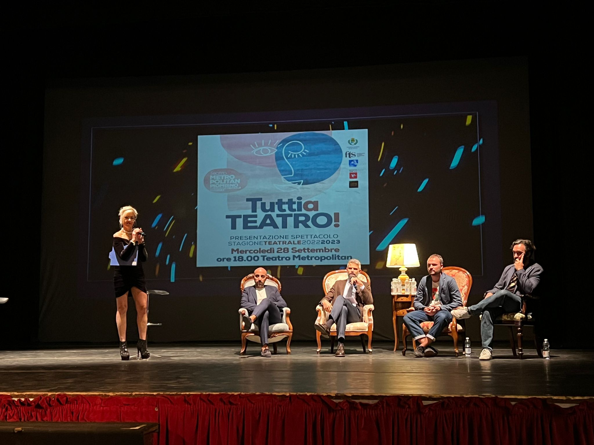 Tutti a teatro: al via la stagione teatrale 2022/2023