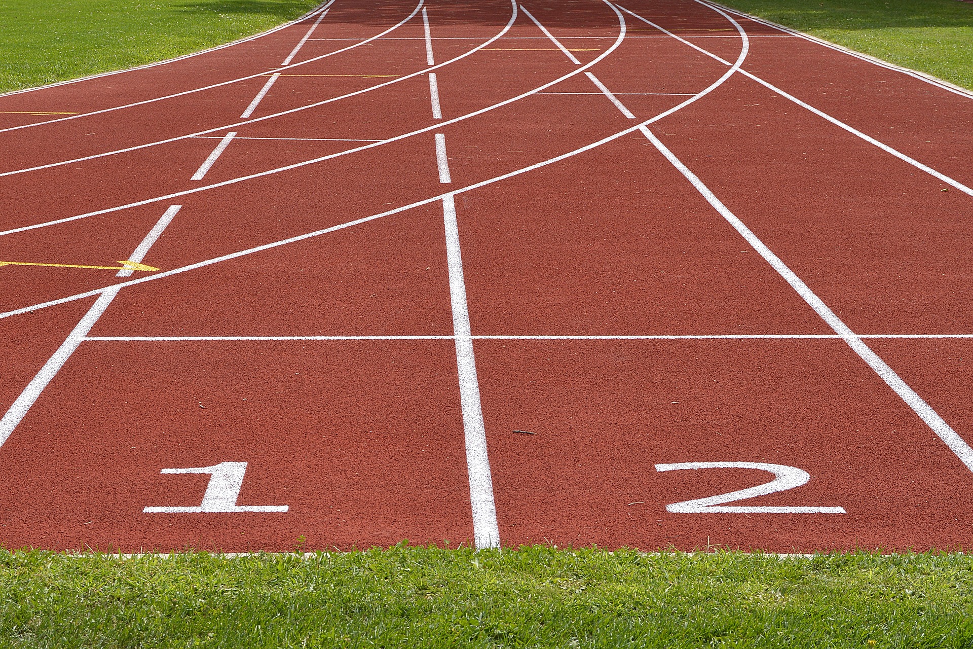 Rifacimento della pista di atletica: momentaneo stop del cantiere dei lavori di rifacimento a causa del meteo.
