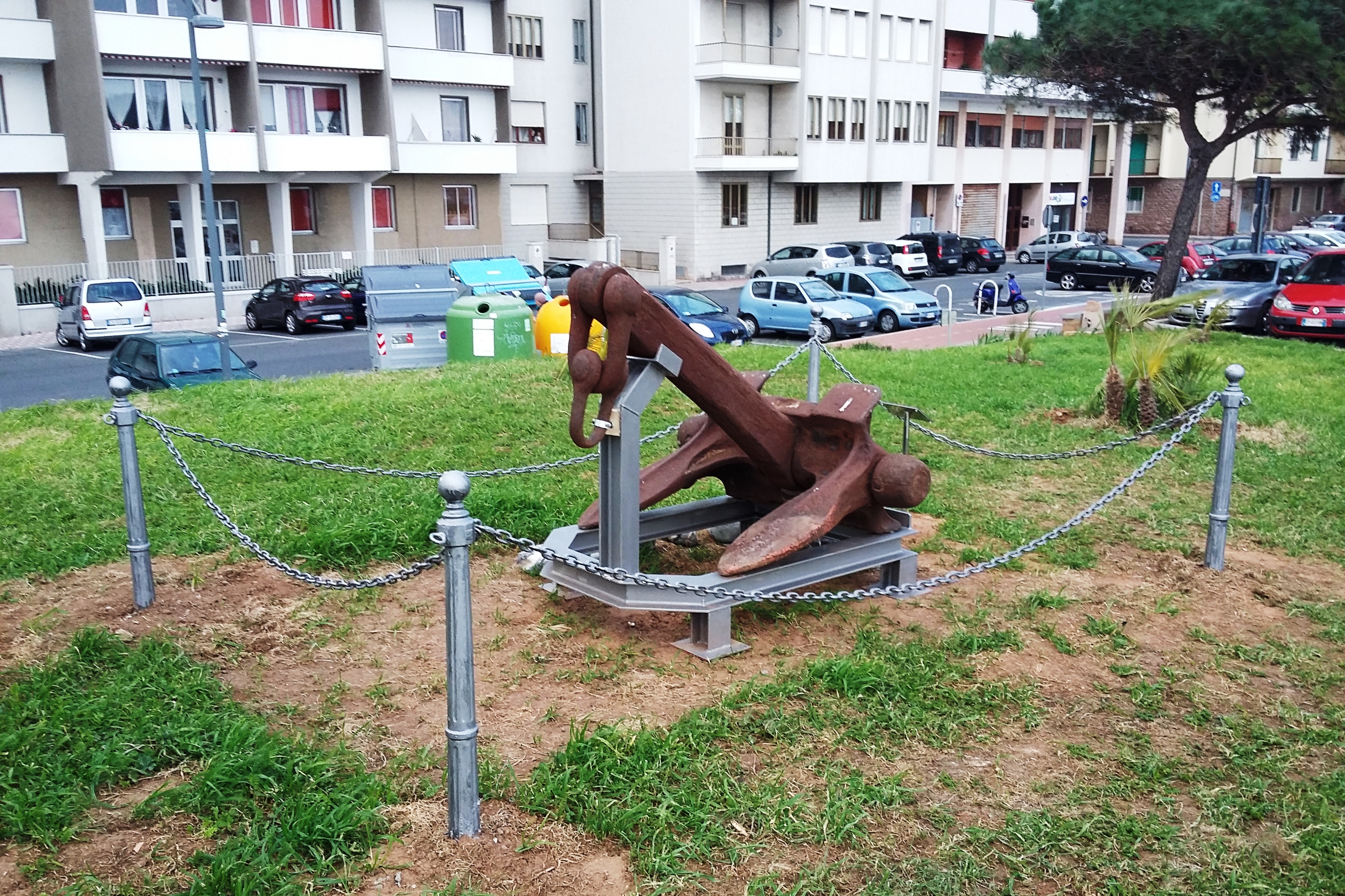 Piombino getta l\'ancora nei giardini di via Amendola