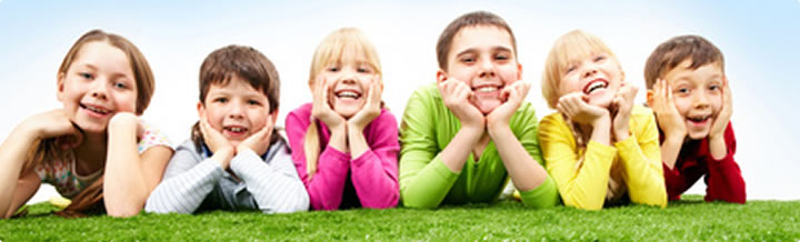 Palazzo comunale e Rivellino illuminati per i diritti dei bambini