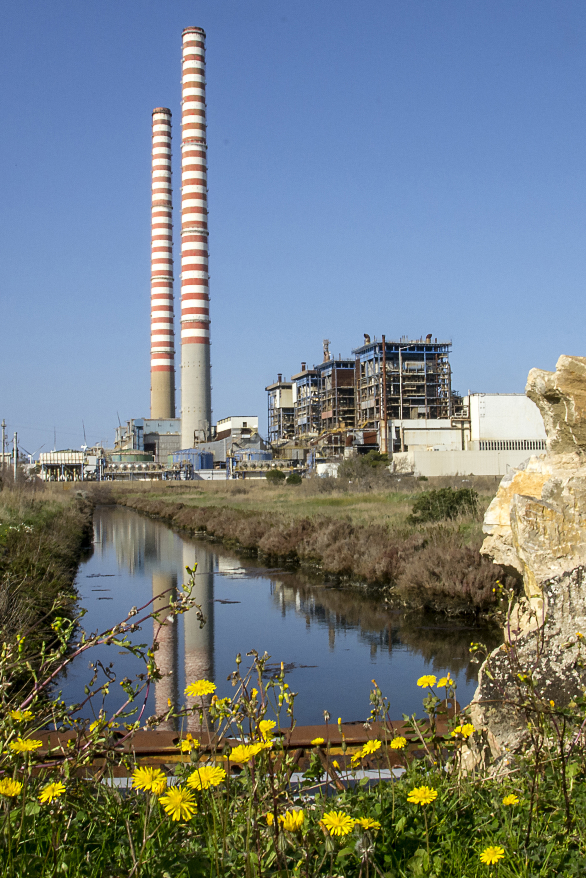 Abbattimento ciminiere di Tor del Sale: ecco le misure di sicurezza